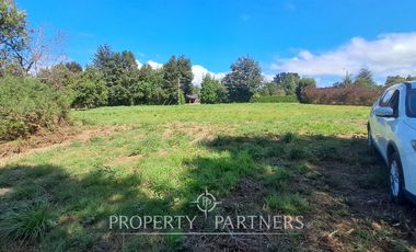 Gran oportunidad! 🌿 Exclusiva parcela  de 5000 m2  dentro de la ciudad ! Condominio Los Cisnes.