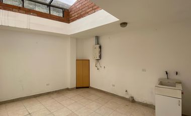 HERMOSO DEPARTAMENTO EN VENTA, SECTOR AV. PUMAPUNGO