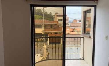 HERMOSO DEPARTAMENTO EN VENTA, SECTOR AV. PUMAPUNGO