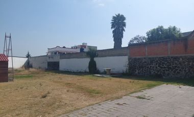 En venta terreno con edificio en San Andrés Cholula, Puebla.