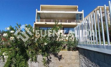 Casa en Arriendo en Av Los Litres Camino Sta Martina