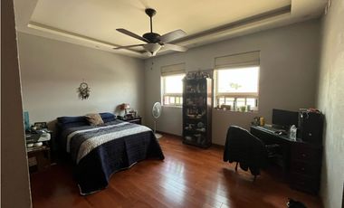 CASA EN VENTA COL. ANHUAC, SAN NICOLS DE LOS GARZA. NL