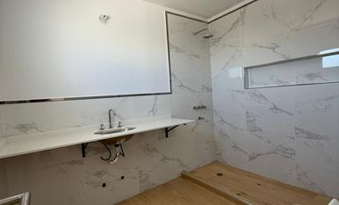 Casa en  venta tres dormitorios, Solares de Manantiales a estrenar