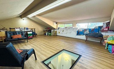 Casa en venta - 4 Dormitorios 3 Baños - 551Mts2 - Villa Lugano