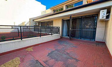 Casa en venta - 4 Dormitorios 3 Baños - 551Mts2 - Villa Lugano