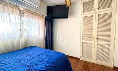 Casa en venta - 4 Dormitorios 3 Baños - 551Mts2 - Villa Lugano