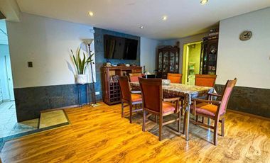 Casa en venta - 4 Dormitorios 3 Baños - 551Mts2 - Villa Lugano