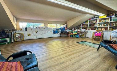 Casa en venta - 4 Dormitorios 3 Baños - 551Mts2 - Villa Lugano
