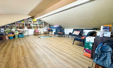 Casa en venta - 4 Dormitorios 3 Baños - 551Mts2 - Villa Lugano
