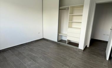 Casa en  venta tres dormitorios, Solares de Manantiales a estrenar