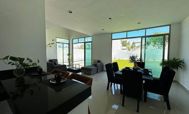 CASA EN VENTA EN SAN DIEGO CUTZ CON ALBERCA EN MERIDA