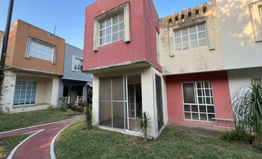 Casa en renta en Fracc. Bonaterra. VERACRUZ, VER. CLUSTER PRIVADO CON ALBERCA