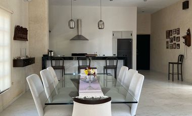 Casa en venta una Planta tipo Hacienda Mérida Yucatán, Yaaxché Dzibilchaltún