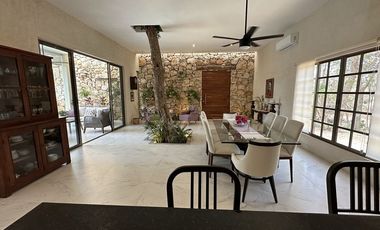 Casa en venta una Planta tipo Hacienda Mérida Yucatán, Yaaxché Dzibilchaltún