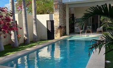 Casa en venta una Planta tipo Hacienda Mérida Yucatán, Yaaxché Dzibilchaltún