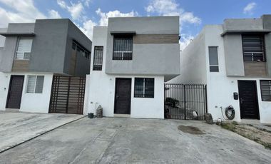 CASA EN VENTA, PASEO DE LOS NOGALES - SANTA ROSA, APODACA N.L.