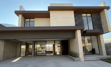 Espectacular casa en venta en Sierra Alta en Monterrey