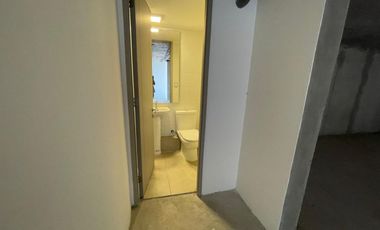 VENTA Local Comercial Nuevo de 108,94 m2, Metro Franklin, Santiago