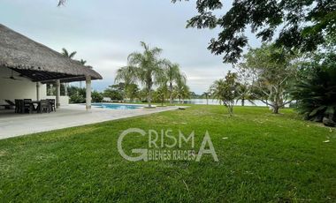 INCREÍBLE CASA EN VENTA EN FRACC. CAMPESTRE FRENTE AL RÍO EN SANTIAGO DE LA PEÑA, TUXPAN