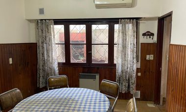 VENTA PH 4 AMB  EN 2 PLANTAS   EN CIUDADELA  AL FTE C/ BALCON Y COCHERA