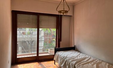 VENTA PH 4 AMB  EN 2 PLANTAS   EN CIUDADELA  AL FTE C/ BALCON Y COCHERA