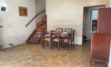 VENTA PH 4 AMB  EN 2 PLANTAS   EN CIUDADELA  AL FTE C/ BALCON Y COCHERA