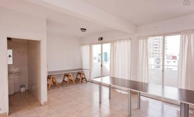 Duplex.  - 2 AMB - EN LAS CANITAS -