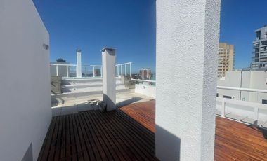 Duplex.  - 2 AMB - EN LAS CANITAS -