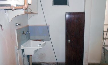 Venta Departamento 3 Amb.  Pta. Baja  Frente- Ramos Mejia  Con Patio y Lavadero