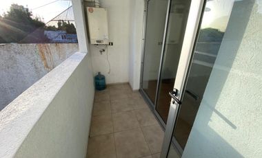 Departamento de 2 ambientes en calle 3 e/ 37 y 38
