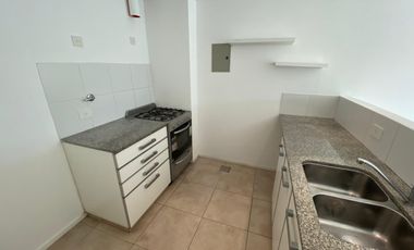 Departamento de 2 ambientes en calle 3 e/ 37 y 38