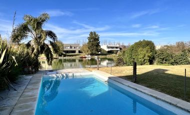Casa al Lago  en Venta/Alquiler  en Santa Barbara!