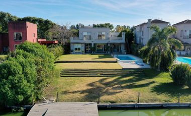 Casa al Lago  en Venta/Alquiler  en Santa Barbara!