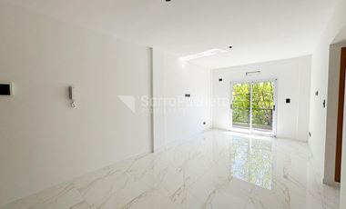 Venta departamento 2 ambientes en Lomas del Mirador (1ºA)