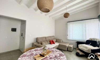 Casa en alquiler. La Arbolada, Merlo.