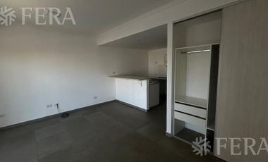 Alquiler de monoambiente con balcón en Wilde