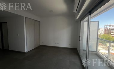 Alquiler de monoambiente con balcón en Wilde