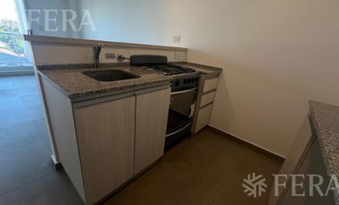 Alquiler de monoambiente con balcón en Wilde