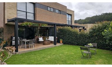 VENDO CASA EN ZIPAQUIRA ENTRELOMAS CLUB HOUSE (IC)