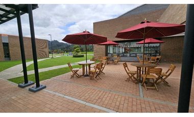 VENDO CASA EN ZIPAQUIRA ENTRELOMAS CLUB HOUSE (IC)