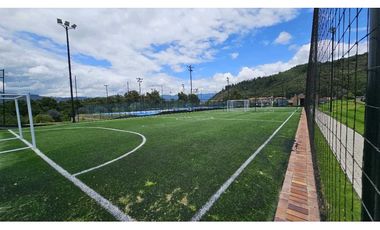 VENDO CASA EN ZIPAQUIRA ENTRELOMAS CLUB HOUSE (IC)