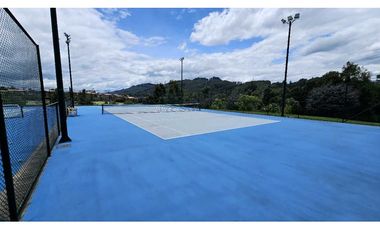 VENDO CASA EN ZIPAQUIRA ENTRELOMAS CLUB HOUSE (IC)