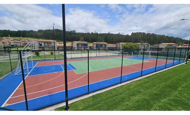 VENDO CASA EN ZIPAQUIRA ENTRELOMAS CLUB HOUSE (IC)