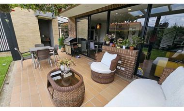 VENDO CASA EN ZIPAQUIRA ENTRELOMAS CLUB HOUSE (IC)