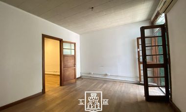 3 de Febrero  y 25 de Mayo - PH Oficina en Alquiler - NO APTO VIVIENDA