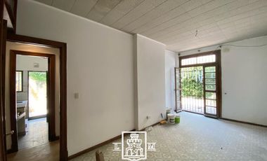 3 de Febrero  y 25 de Mayo - PH Oficina en Alquiler - NO APTO VIVIENDA