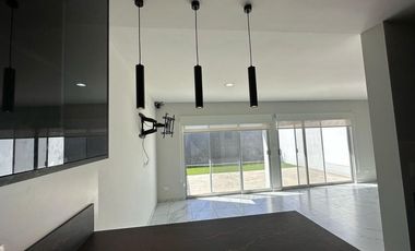 Casa en renta en Tossá, el modelo mas grande, 3 recs, 2.5 baños