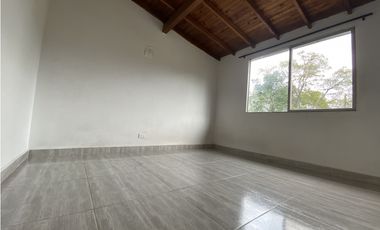 CASA EN ARRIENDO ITAGUI, SAMARIA P2