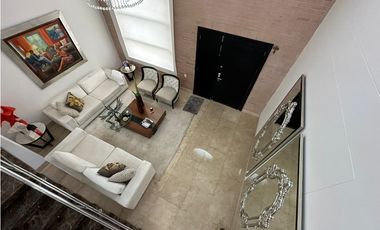 CASA DE LUJO EN CONJUNTO EN VENTA EN VILLA CAMPESTRE