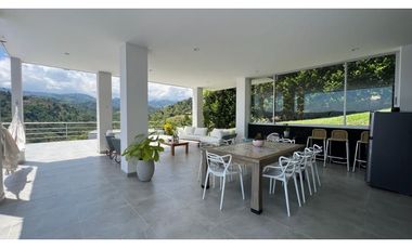 Casa en conjunto, en arriendo, zona San Bernardo del Viento, Manizales